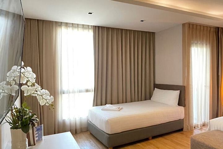Room 40 of 121