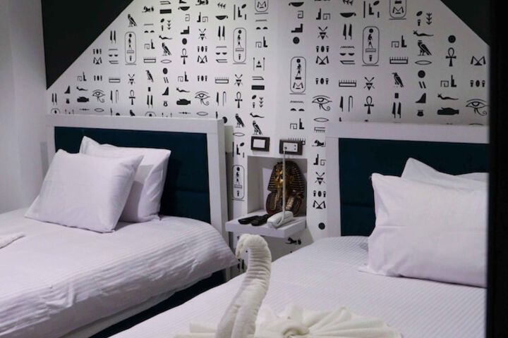 Room 13 of 135