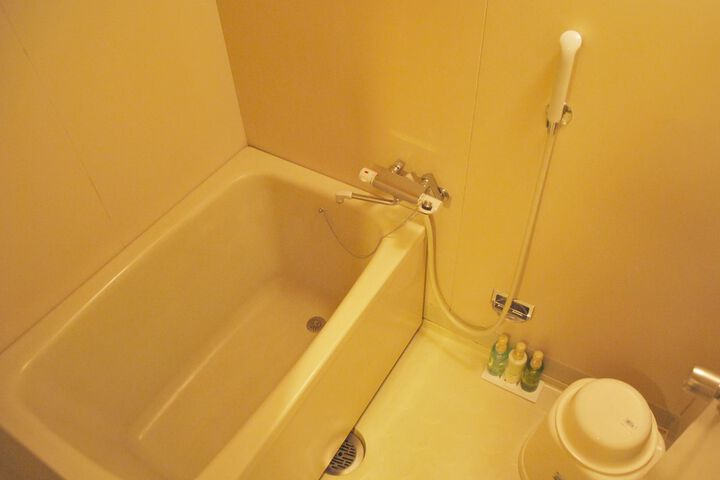 Room 15 of 25