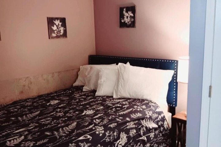 Room 6 of 23