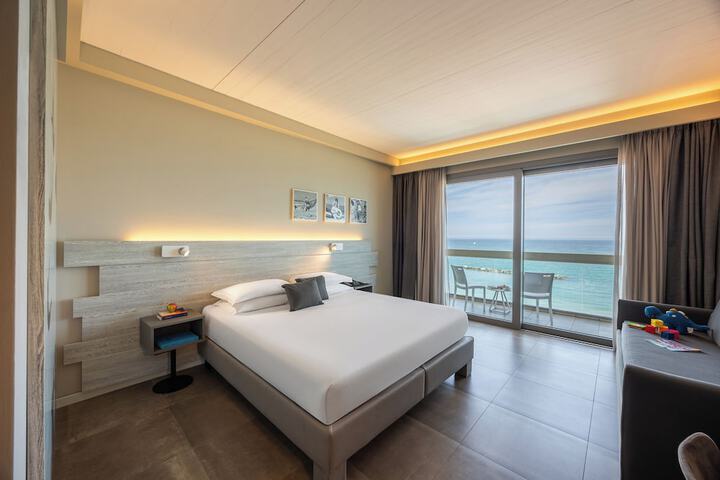 Room 60 of 191