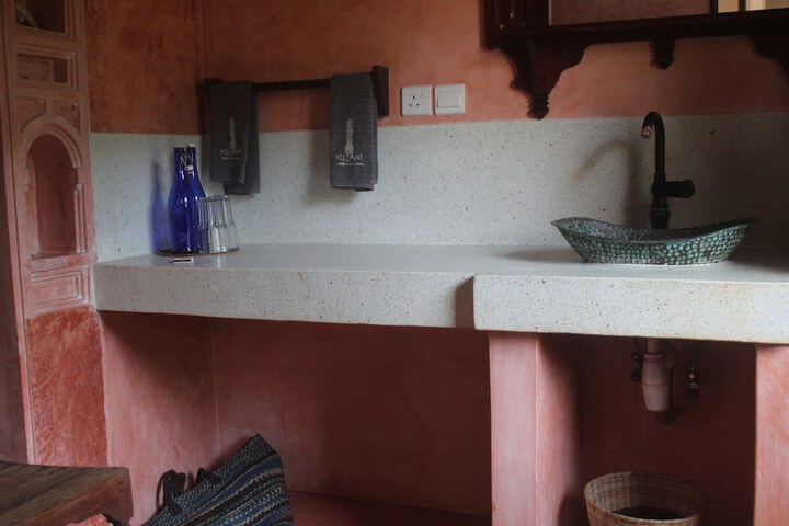 Room 8 of 79