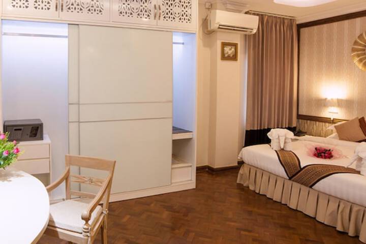Room 17 of 64