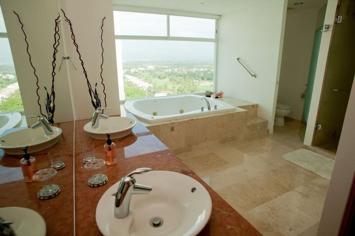 Room 20 of 26