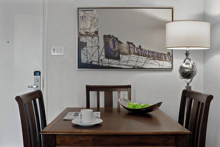 Room 8 of 23