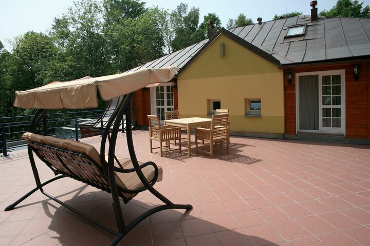 Terrace/Patio 7 of 33