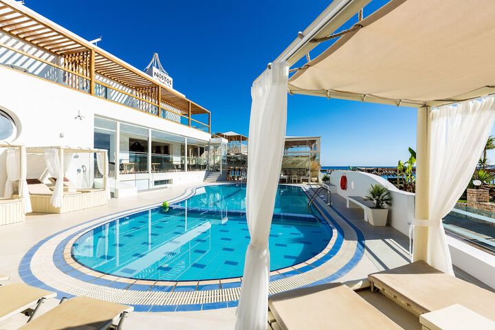 Pool 50 of 102