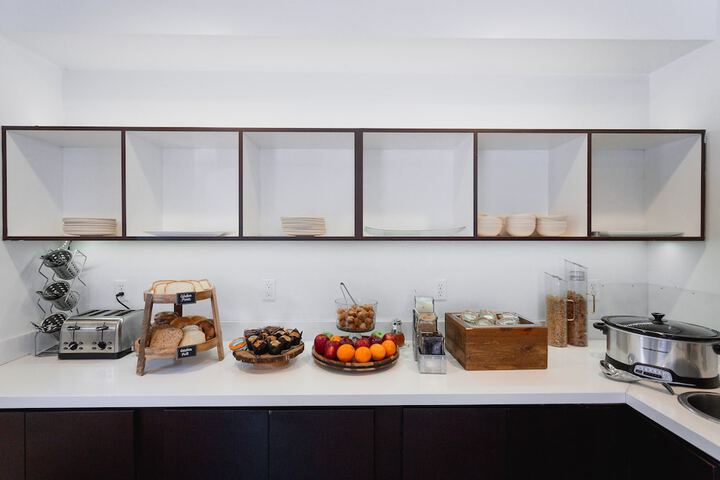 Breakfast area