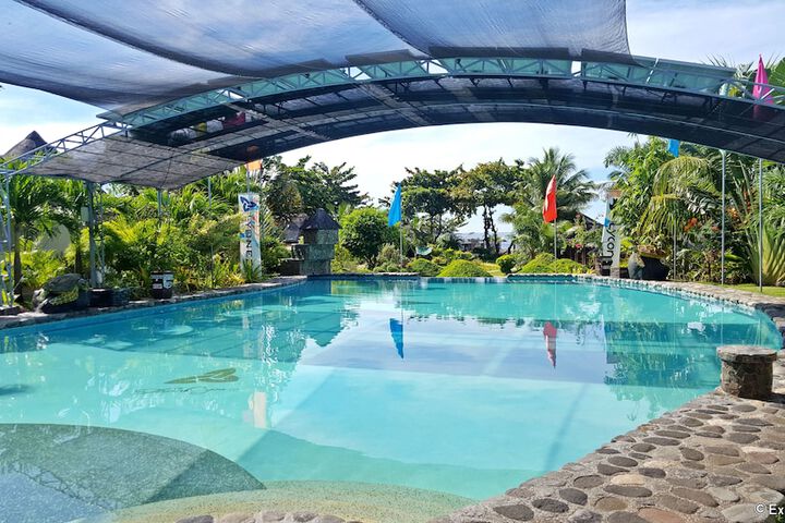 Pool 65 of 106