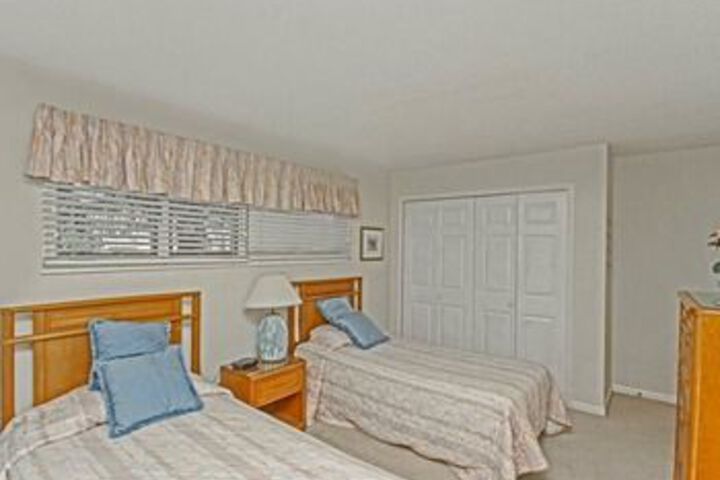 Room 16 of 41