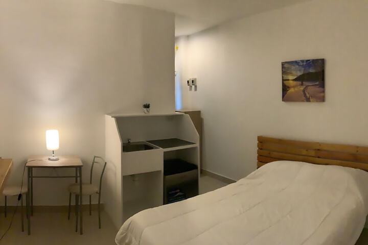 Room 19 of 52