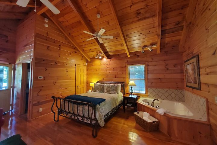 Room 27 of 80