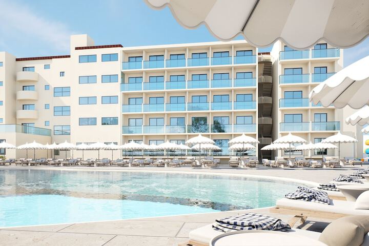 Hotel Entry