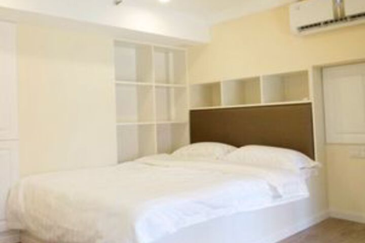 Room 16 of 32