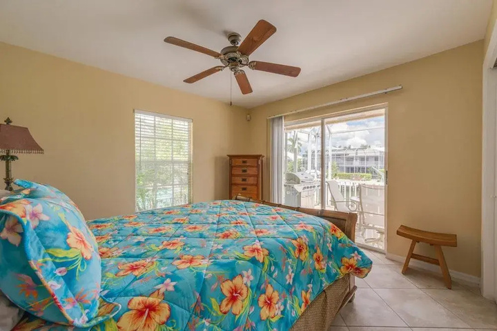 Room 2 of 22
