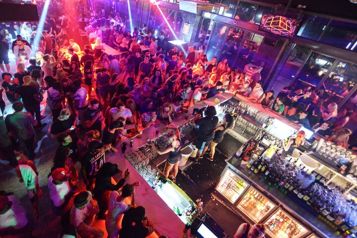 Entertainment 63 of 71