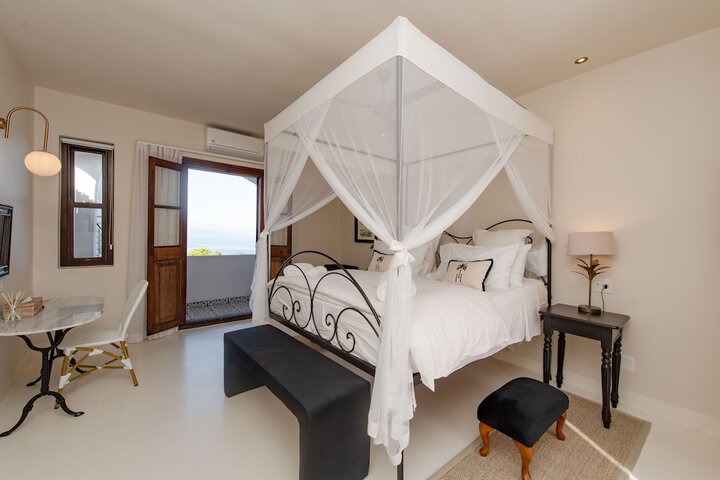 Room 20 of 194