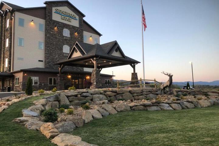 Stonebrook Lodge Murphy
