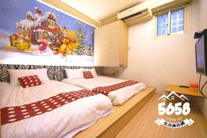 Room 27 of 46