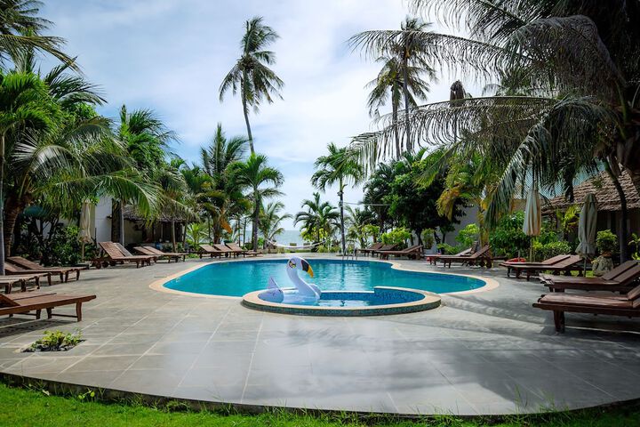 Pool 78 of 131