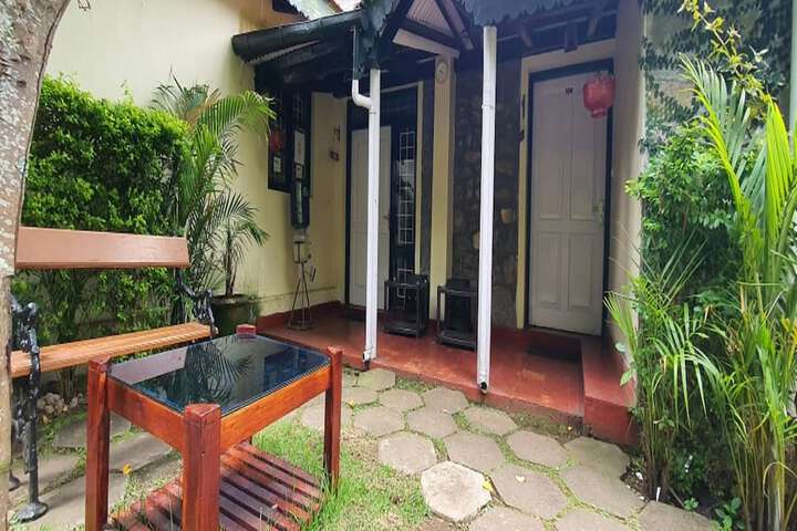 Room 4 of 20