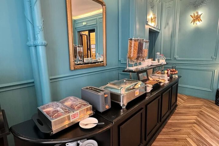 Breakfast/Coffee Service 47 of 67