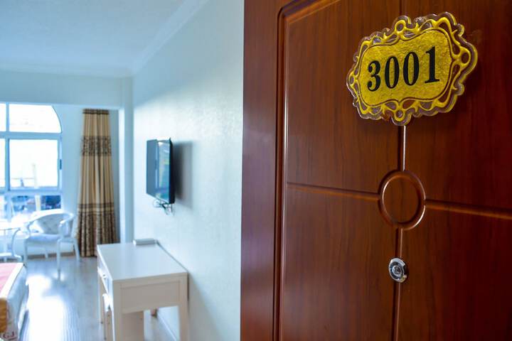 Room 6 of 40