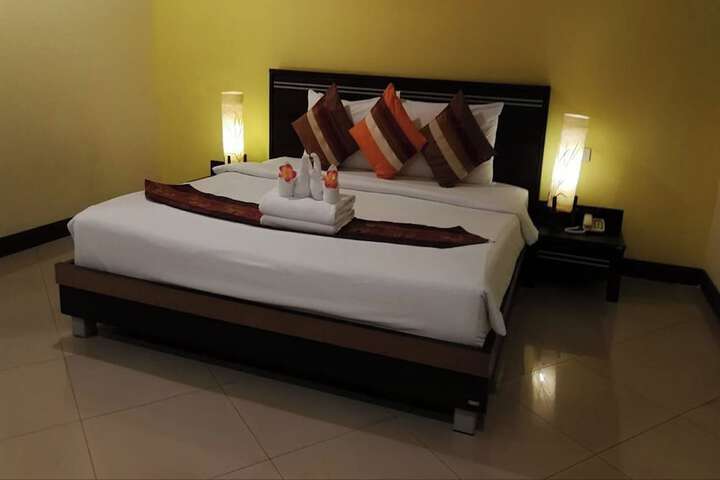 Room 21 of 40