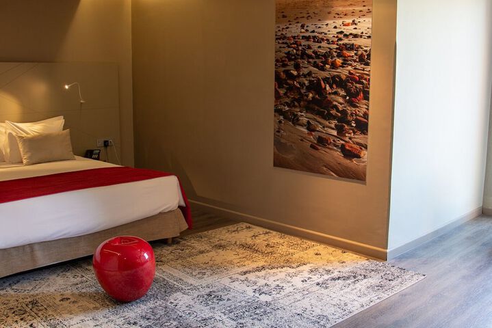 Room 9 of 85