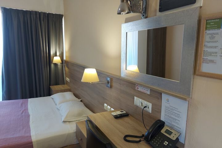 Room 31 of 106