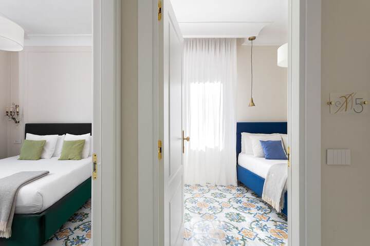 Room 10 of 66