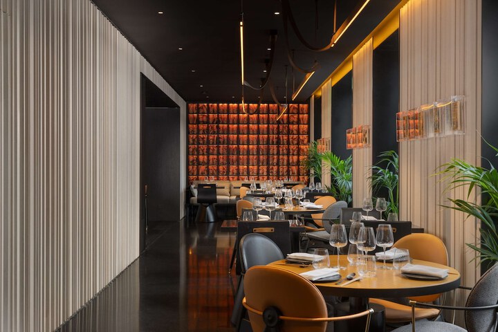Dining 139 of 171