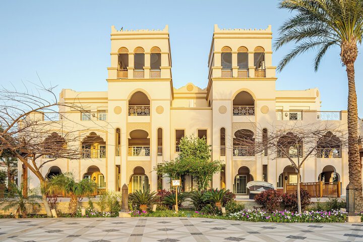 Hotel Exterior 38 of 42