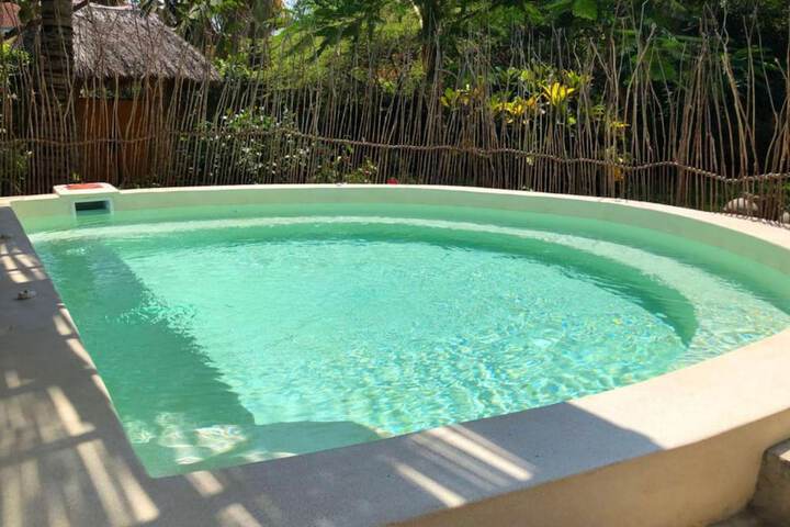 Pool 11 of 25