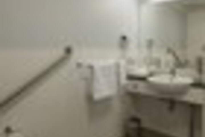 Room 110 of 210
