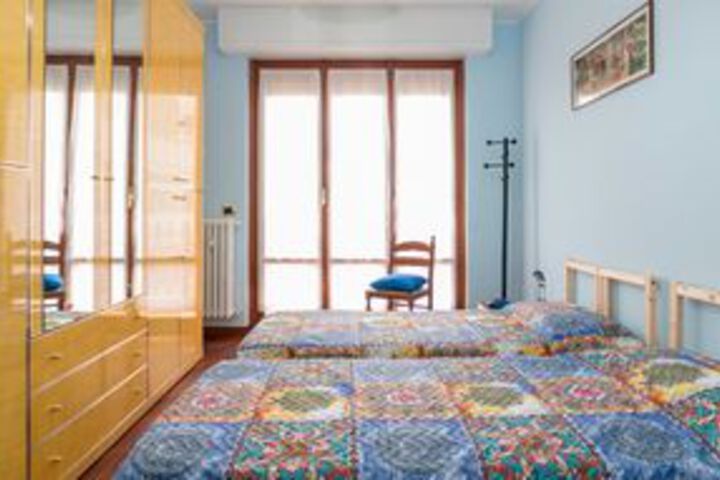 Room 25 of 59