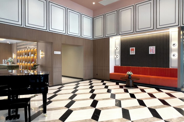 Hotel Interior 4 of 58