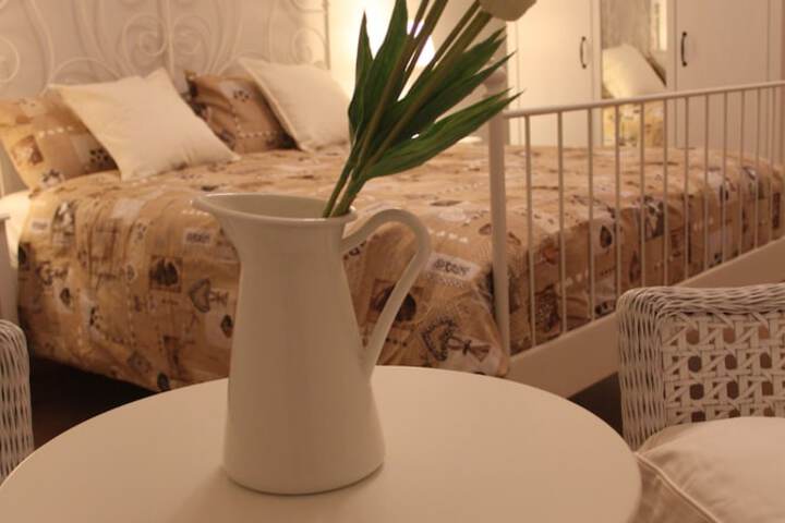 Room 10 of 46