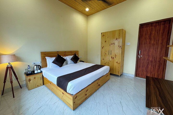Room 2 of 7