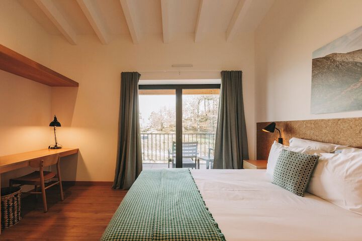 Room 16 of 181