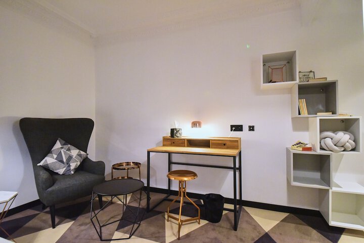 Room 26 of 47