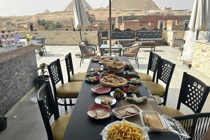 Dining 45 of 82