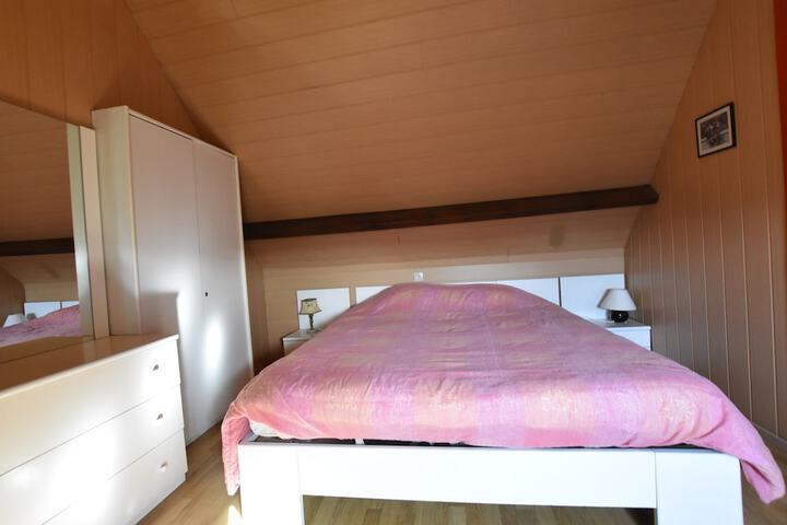 Room 14 of 74