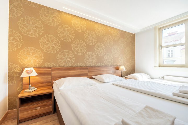 Room 40 of 92