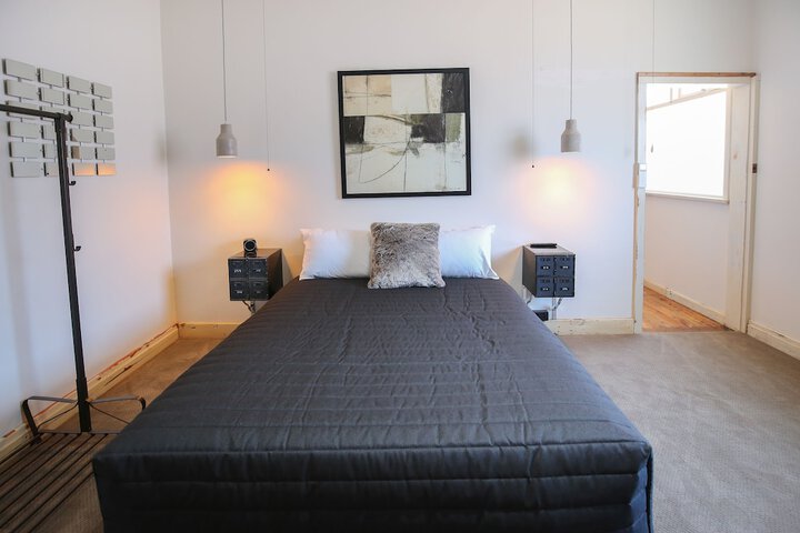 Room 27 of 72