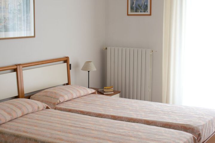Room 5 of 56