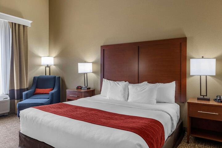 Standard | King Bed (2 of 10)