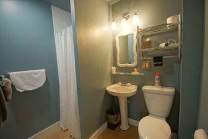 Room 4 of 39