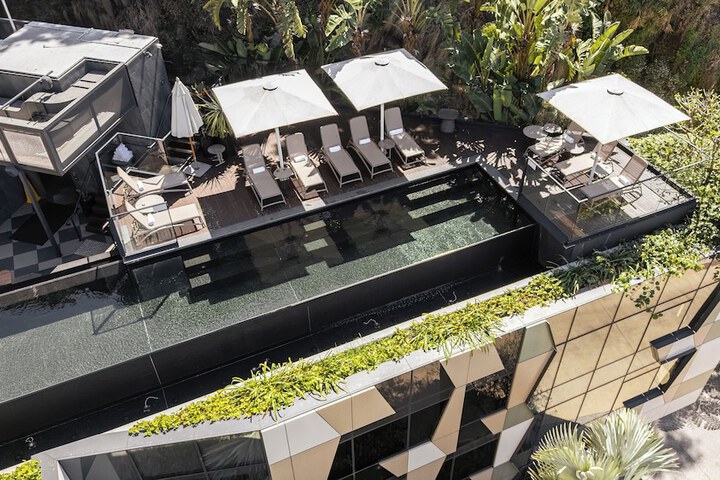 Pool 38 of 56