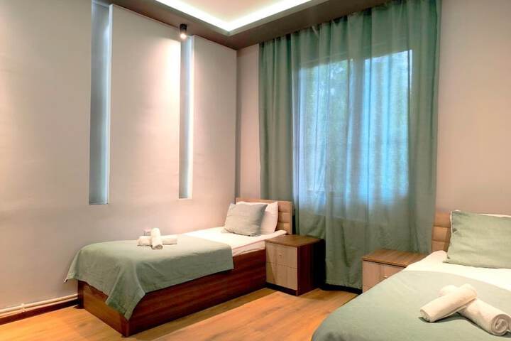 Room 3 of 45